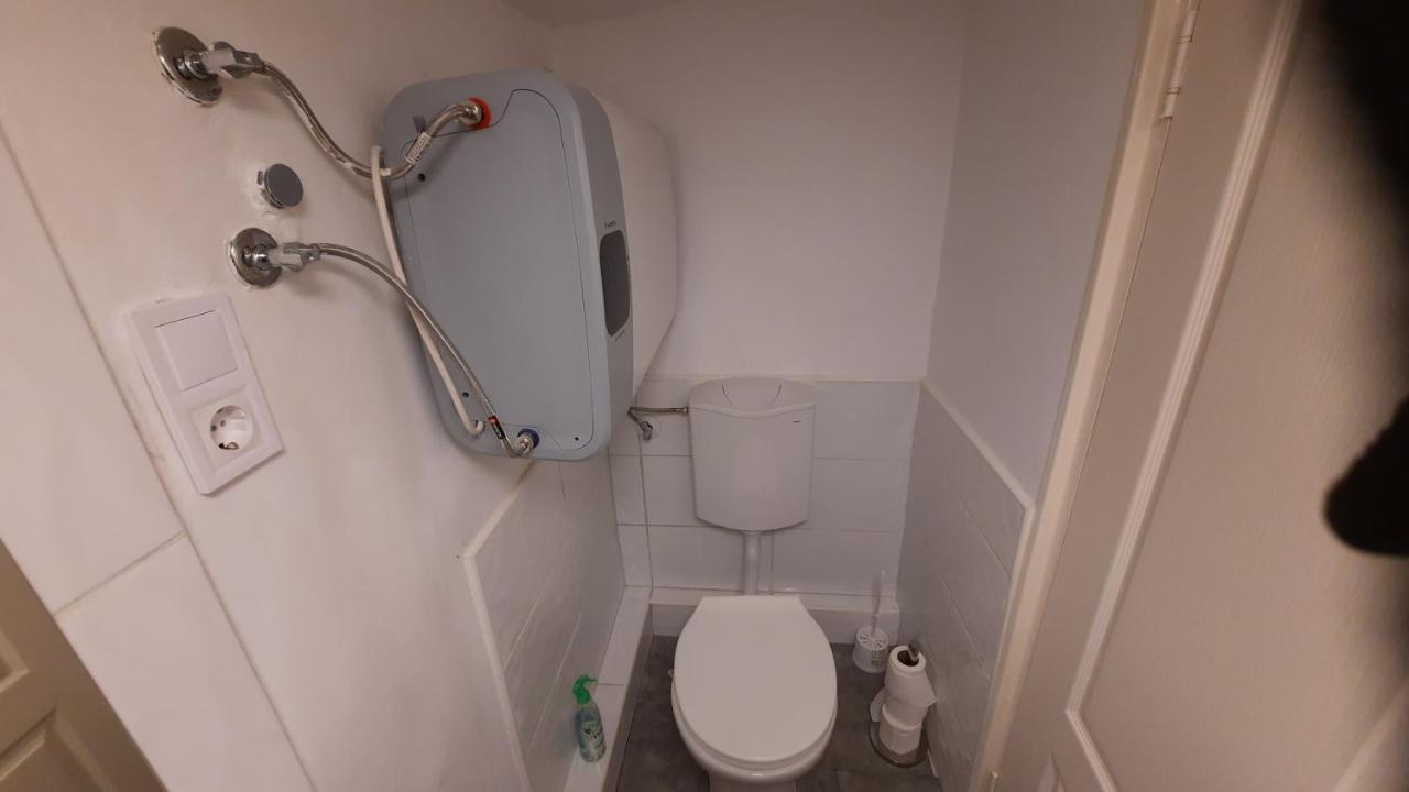 Hi-Bp Garden City Batsanyi Tiny House Near The City Train With Free Parking บูดาเปสต์ ภายนอก รูปภาพ