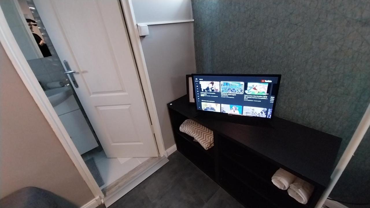 Hi-Bp Garden City Batsanyi Tiny House Near The City Train With Free Parking บูดาเปสต์ ภายนอก รูปภาพ