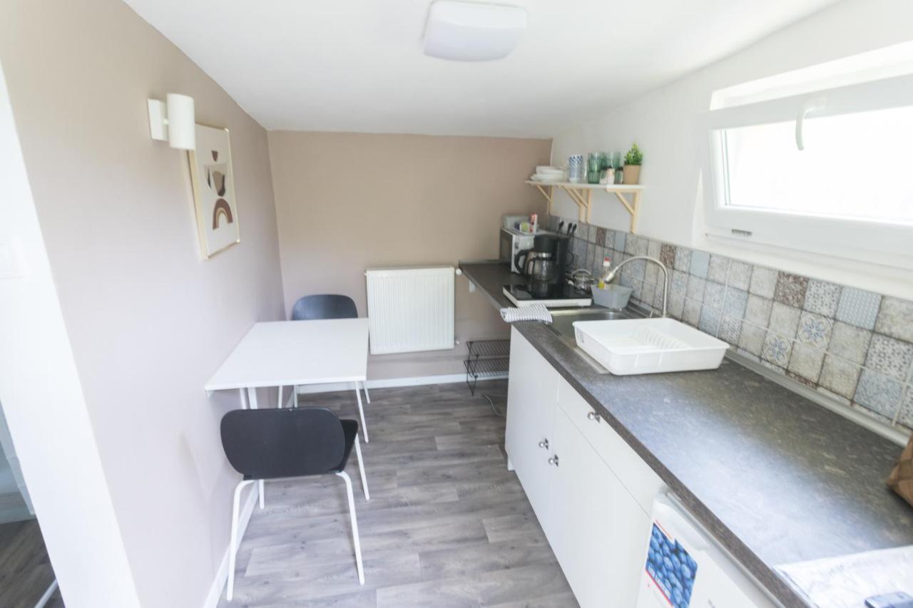 Hi-Bp Garden City Batsanyi Tiny House Near The City Train With Free Parking บูดาเปสต์ ภายนอก รูปภาพ